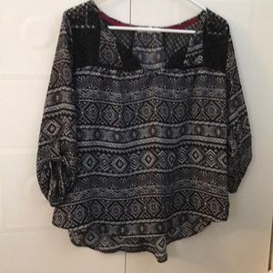 3/4 sleeve flowy blouse